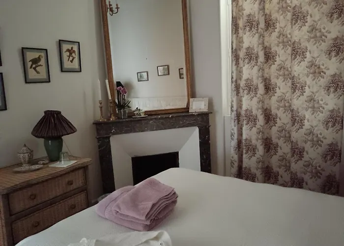 Castel La Bergerie Couette-café